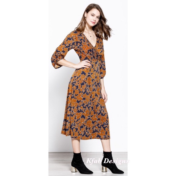 LAST ONE! V Neck Knit Midi Floral Print Wrap Dress! - Picture 4 of 11